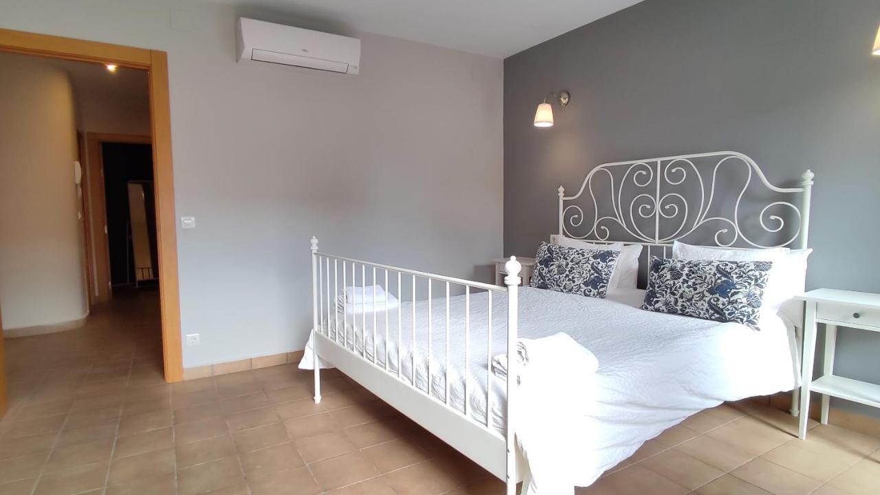 Apartamentos Turisticos Encanto Caces Εξωτερικό φωτογραφία
