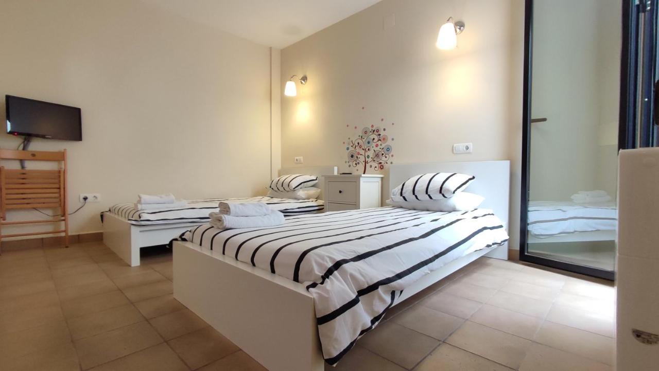 Apartamentos Turisticos Encanto Caces Εξωτερικό φωτογραφία