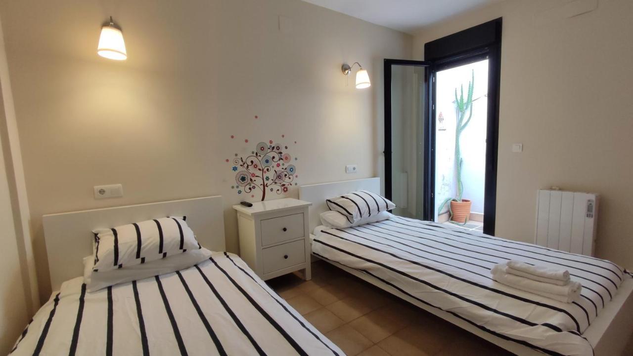 Apartamentos Turisticos Encanto Caces Εξωτερικό φωτογραφία