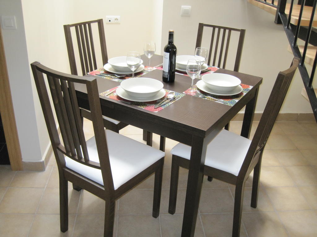 Apartamentos Turisticos Encanto Caces Δωμάτιο φωτογραφία